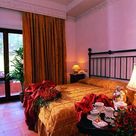 Hotel La Locanda Dei Ciocca 그로타페라타 객실 사진