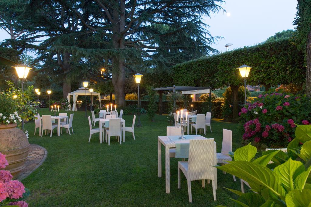 Hotel La Locanda Dei Ciocca 그로타페라타 외부 사진