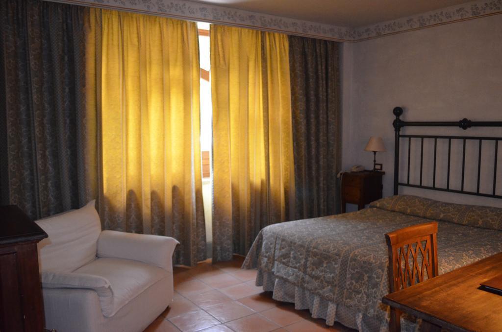 Hotel La Locanda Dei Ciocca 그로타페라타 외부 사진
